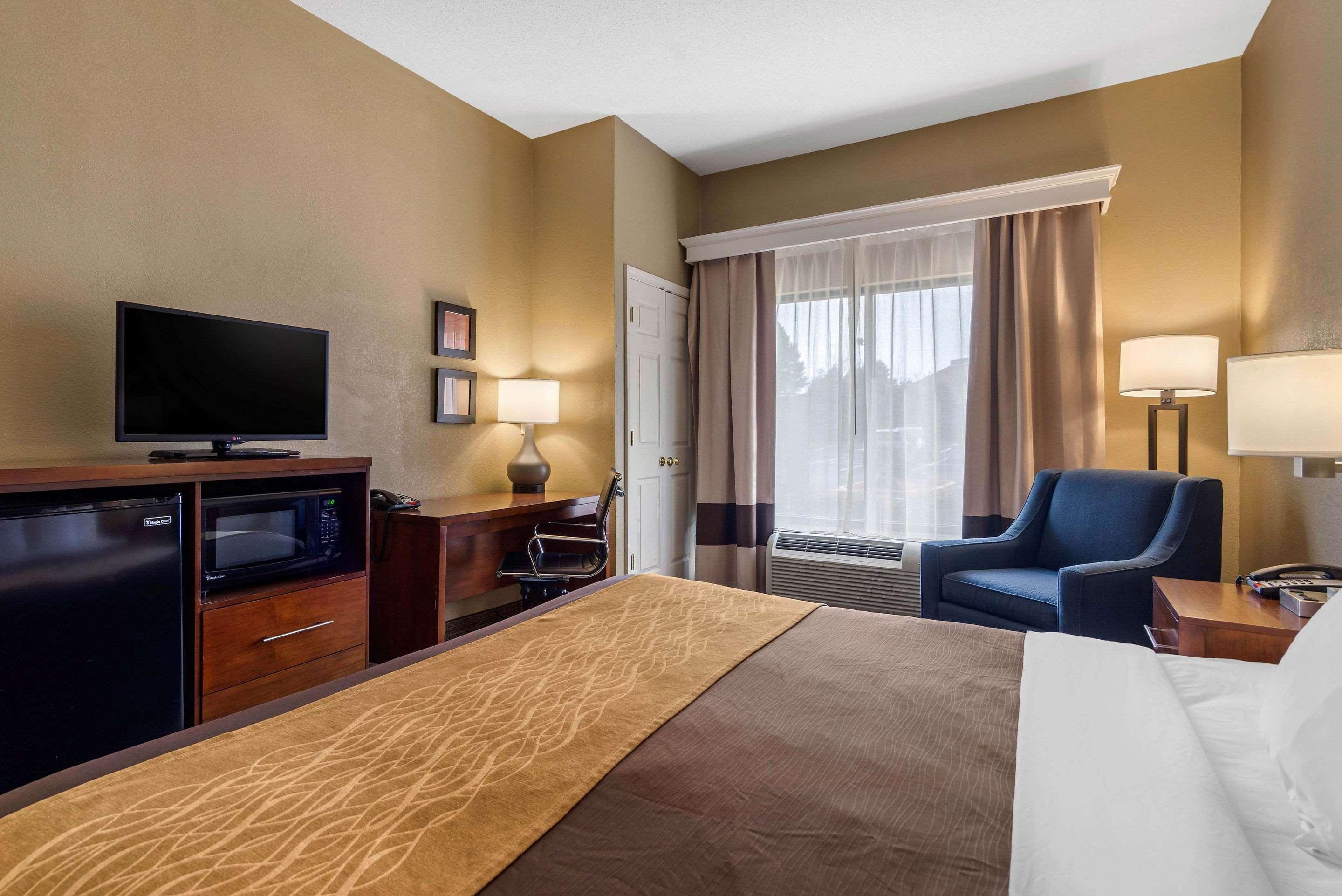 Comfort Inn & Suites Peachtree Corners Норкросс Экстерьер фото
