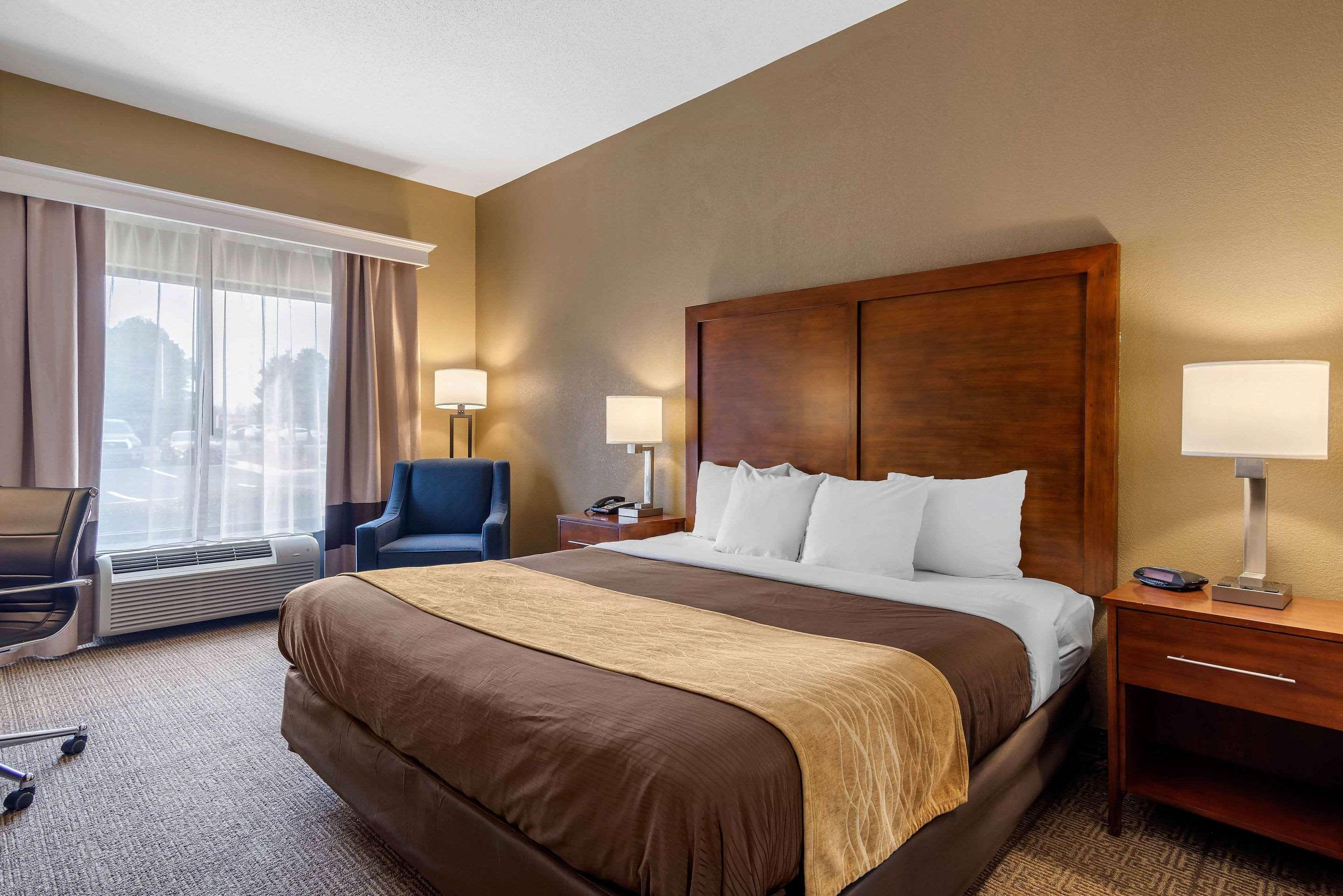 Comfort Inn & Suites Peachtree Corners Норкросс Экстерьер фото