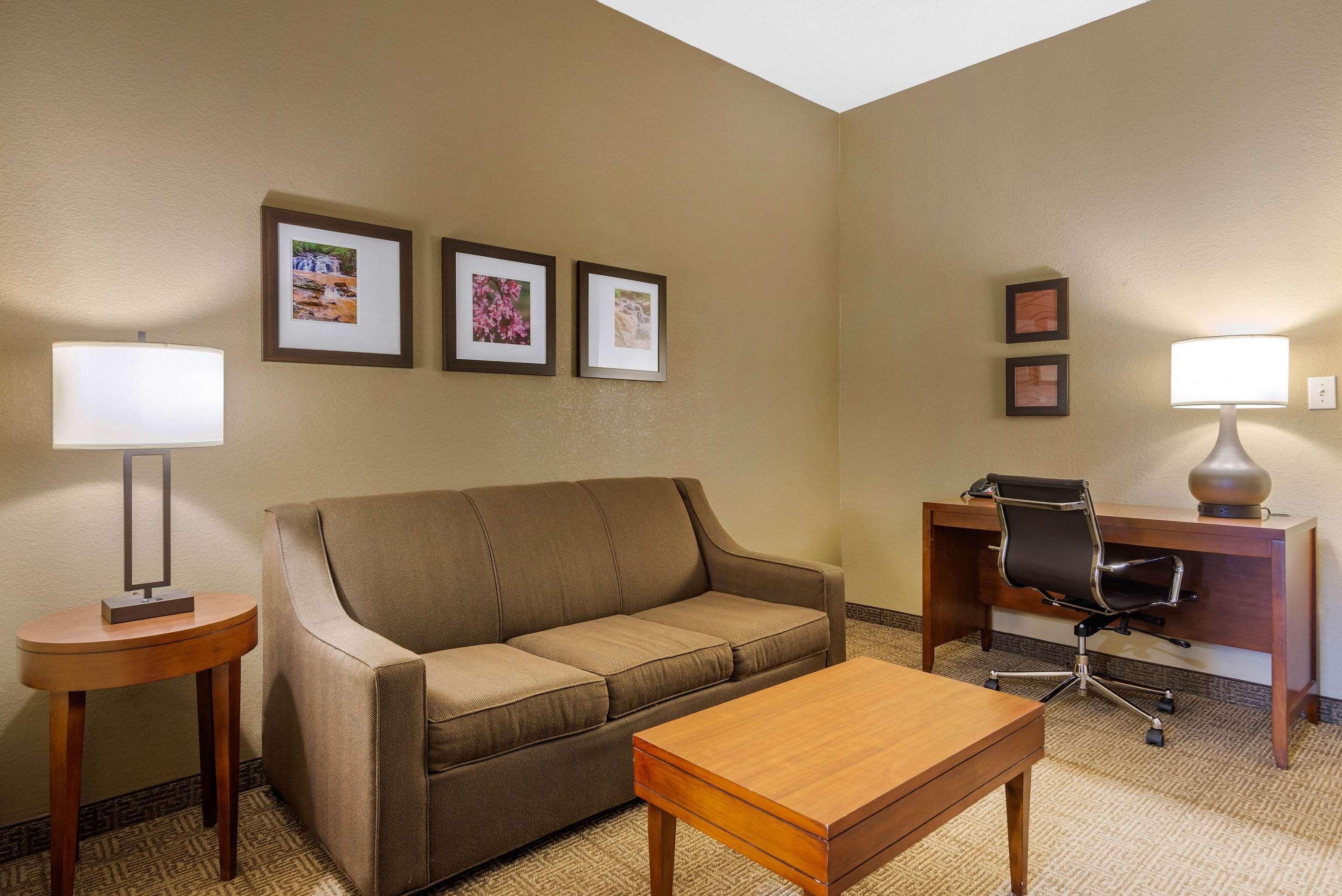 Comfort Inn & Suites Peachtree Corners Норкросс Экстерьер фото