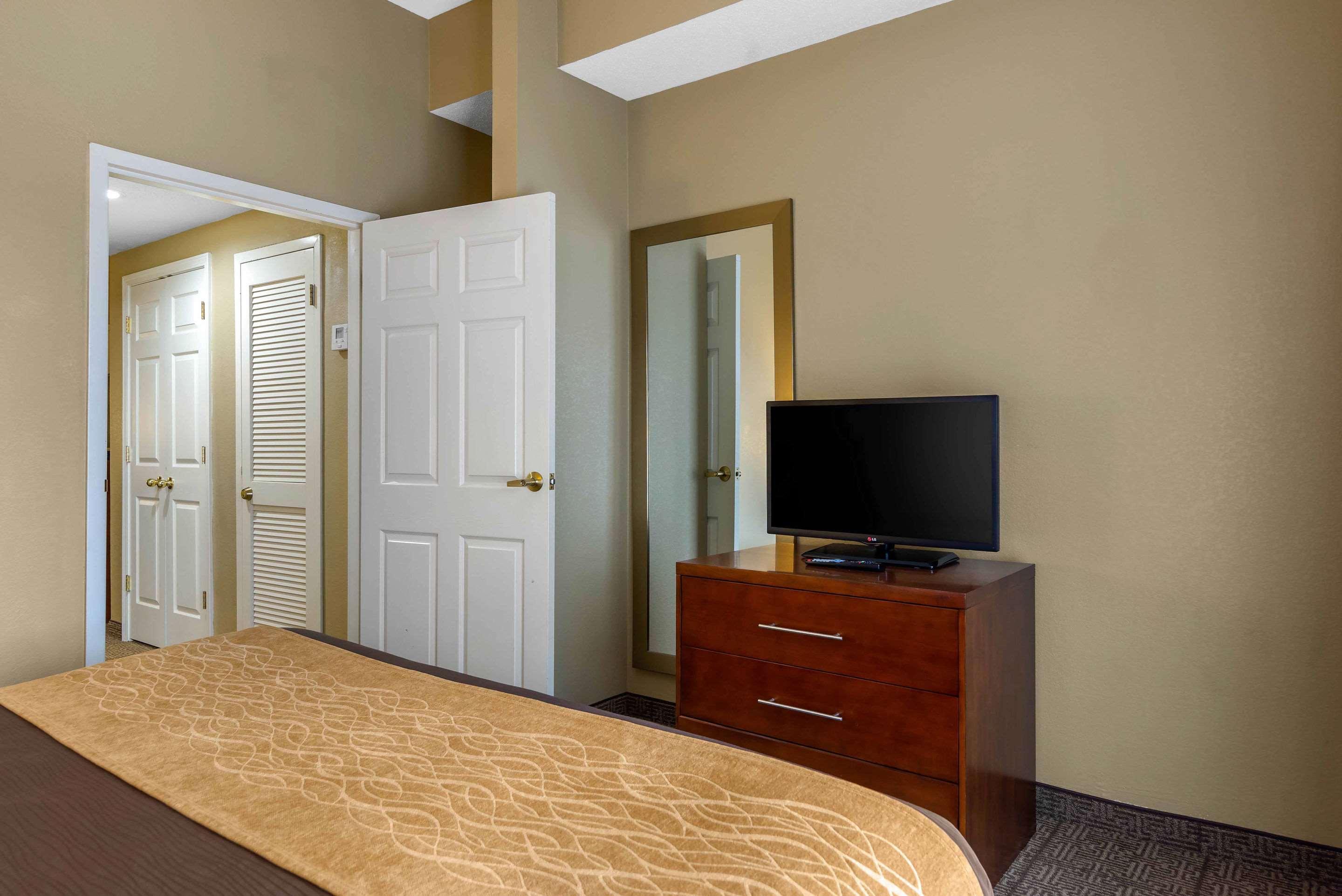Comfort Inn & Suites Peachtree Corners Норкросс Экстерьер фото