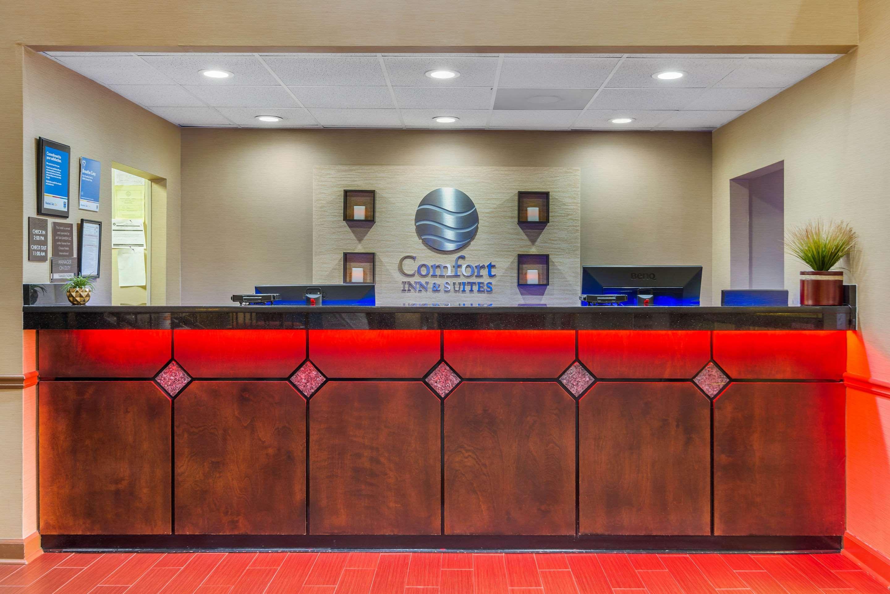 Comfort Inn & Suites Peachtree Corners Норкросс Экстерьер фото