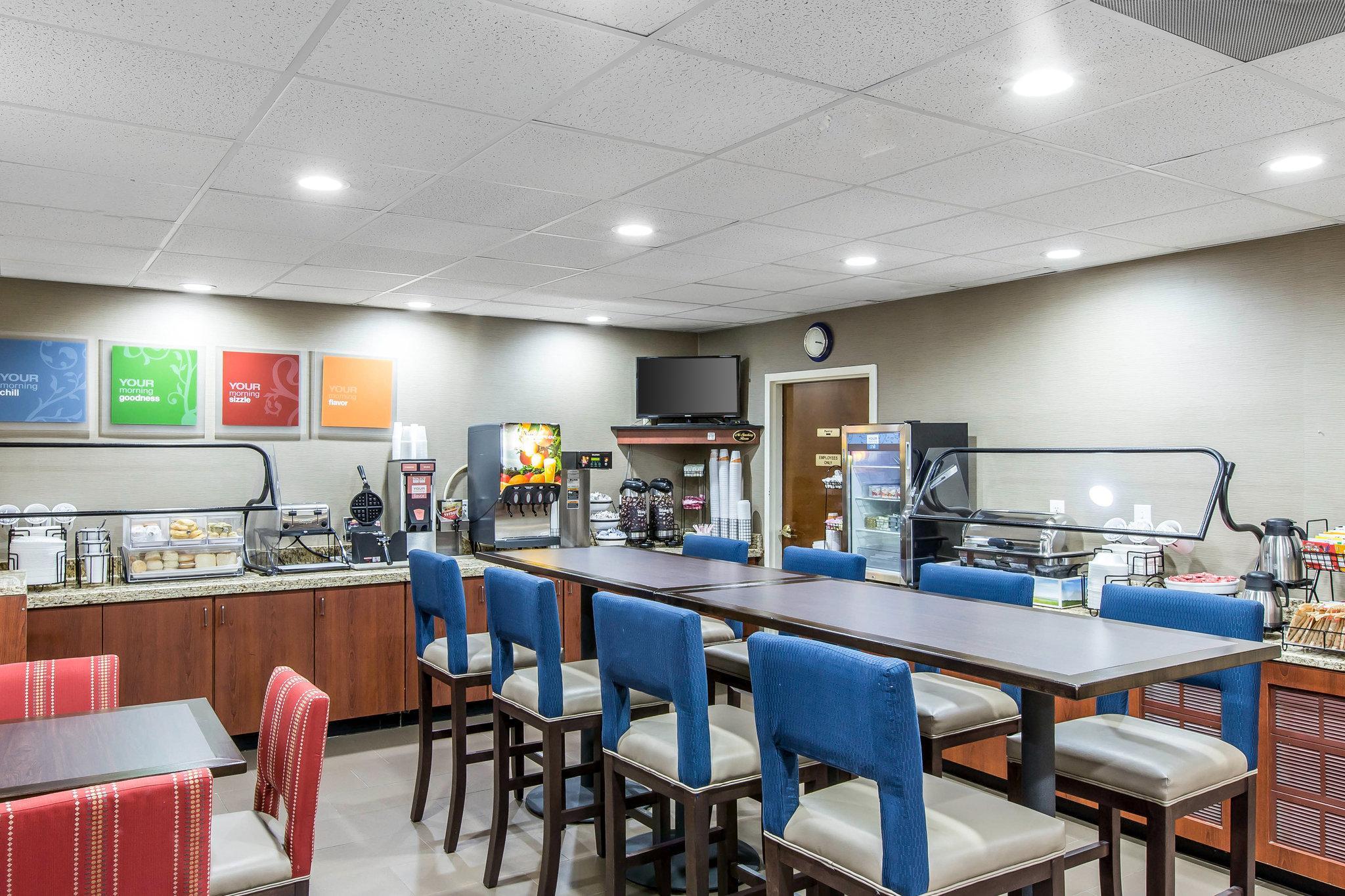 Comfort Inn & Suites Peachtree Corners Норкросс Экстерьер фото