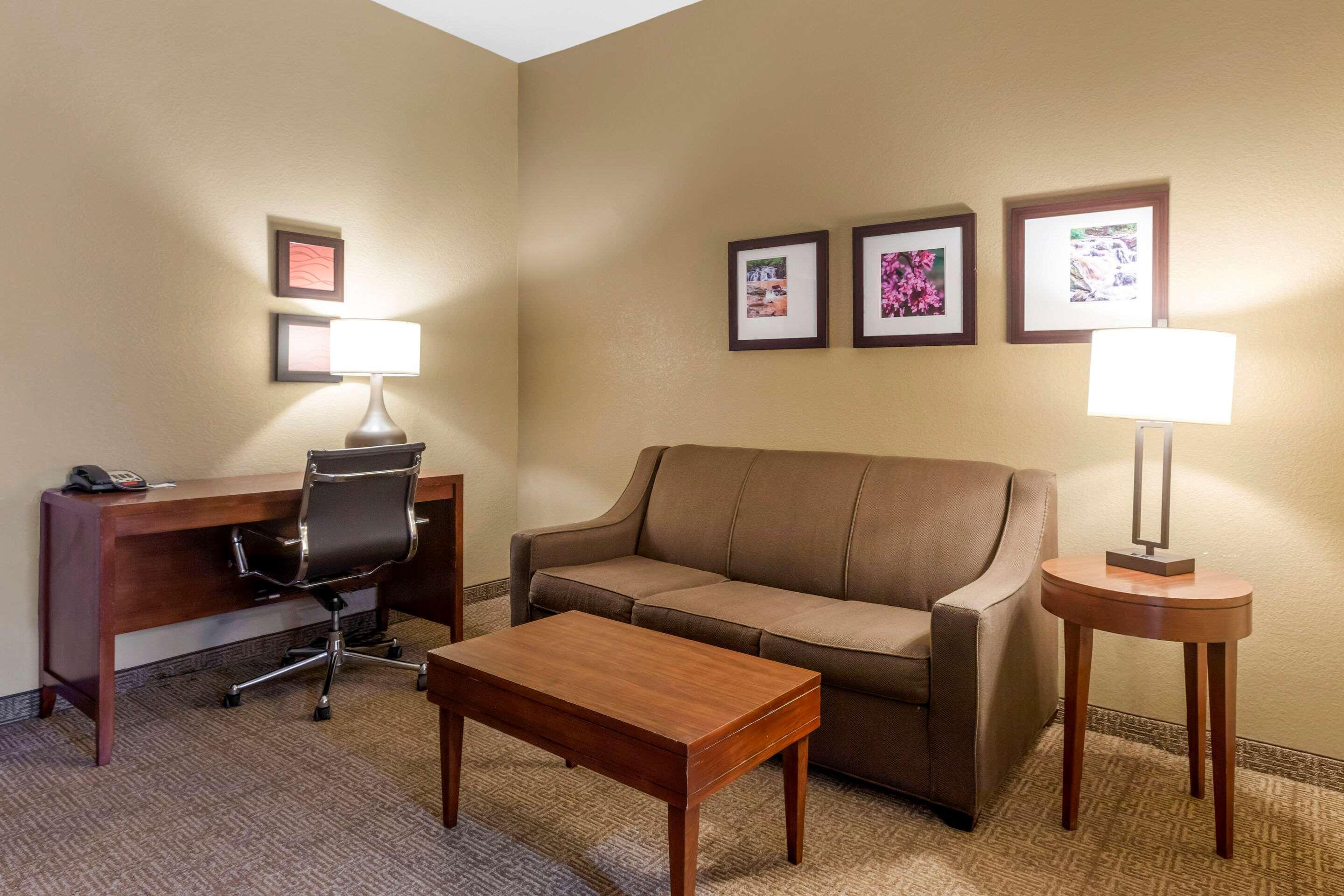 Comfort Inn & Suites Peachtree Corners Норкросс Экстерьер фото