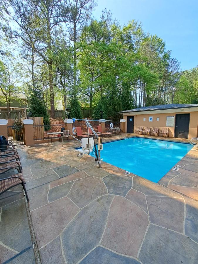 Comfort Inn & Suites Peachtree Corners Норкросс Экстерьер фото