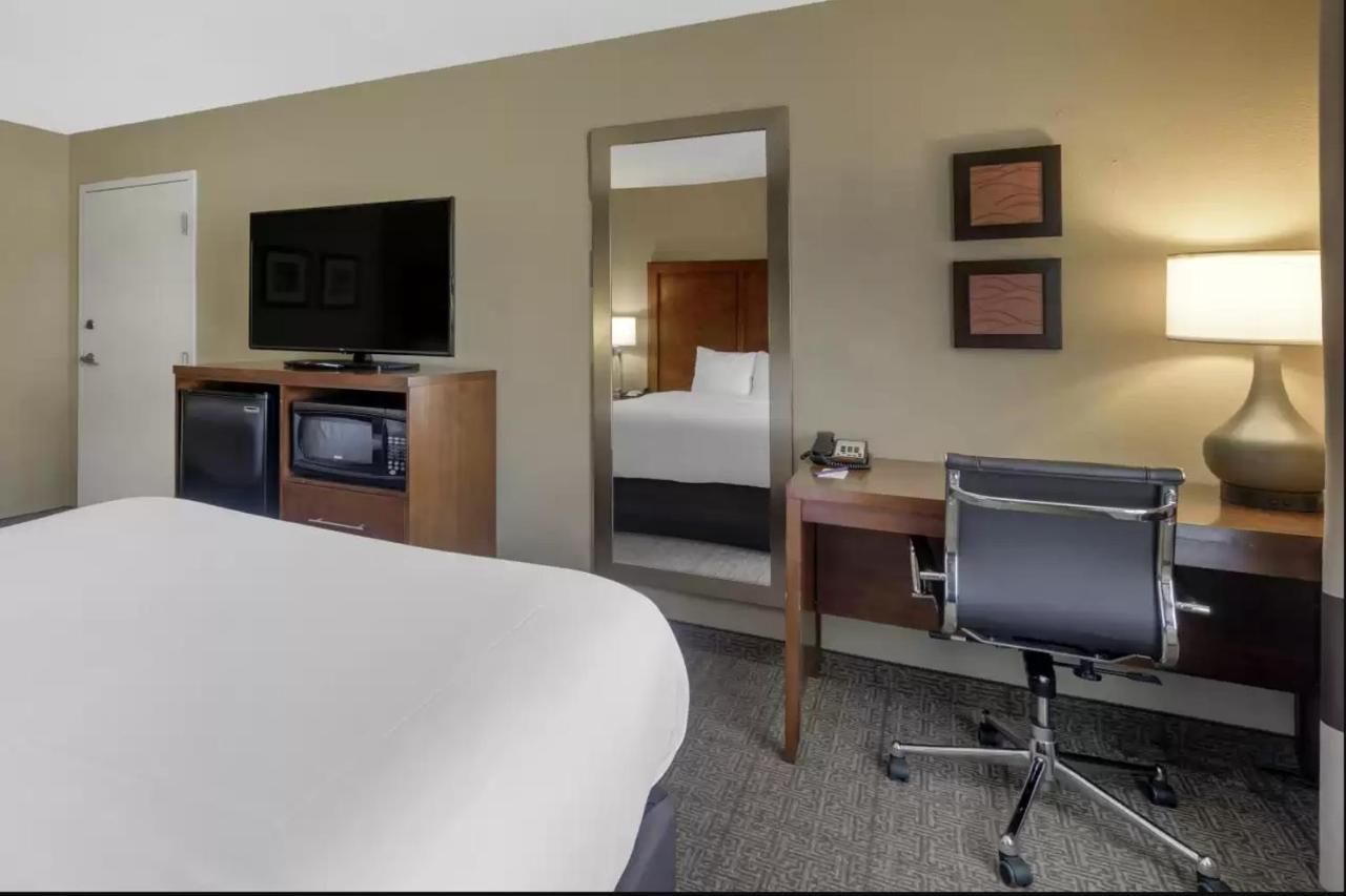 Comfort Inn & Suites Peachtree Corners Норкросс Экстерьер фото